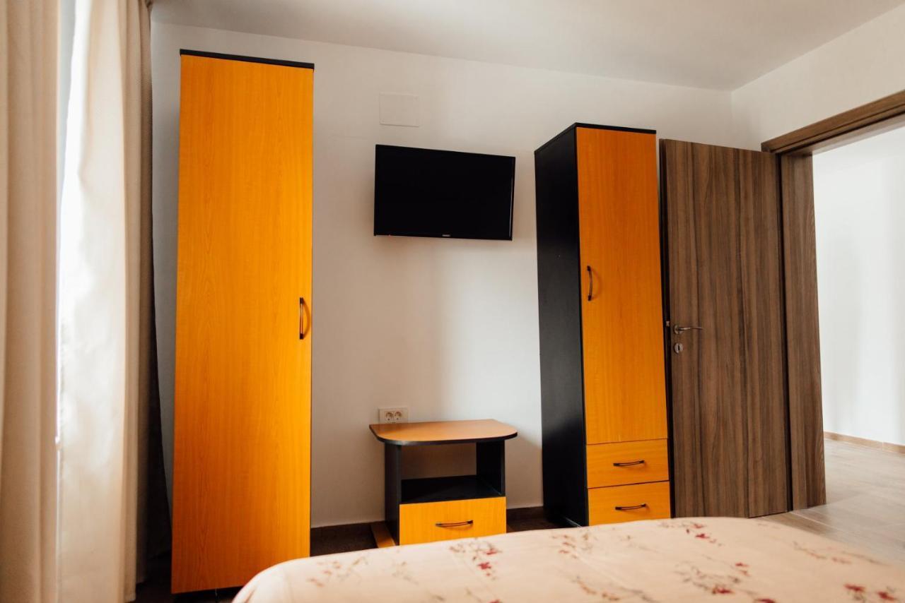 Autentic Adorabil Apartment Albestii Paminteni Exterior foto